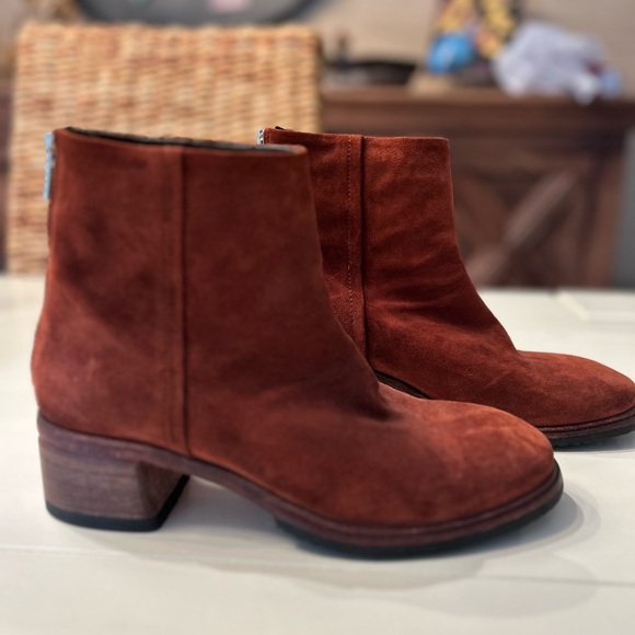 SHOTO Ankle Boots - Picture 2 of 7